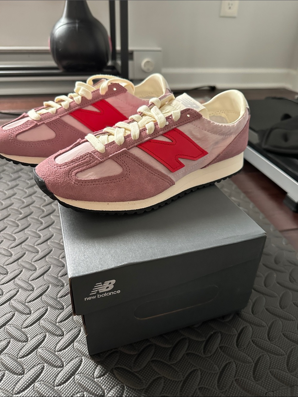Brand new never worn New Balance Women's Pink and Red Retro Runner Sneakers - Picture 1 of 3